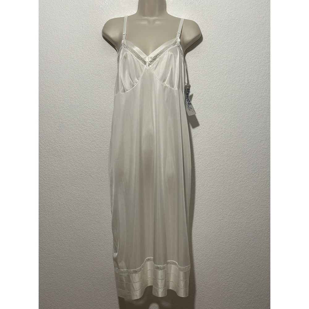 VTG New 70s Lorraine Women White Nylon Full Slip Sz 40 Tall Cut Ups Trim Length